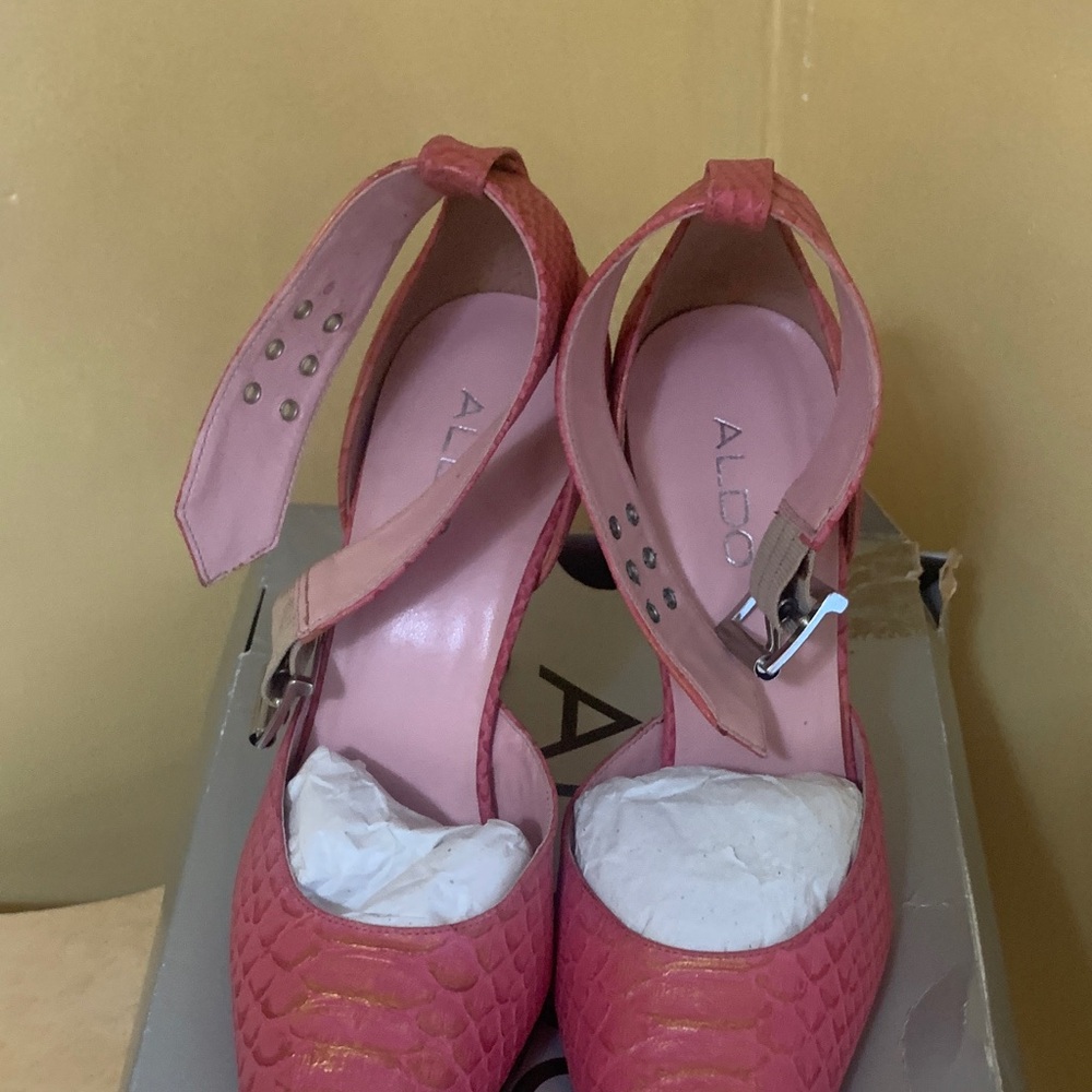 Aldo Pink Textured Heels